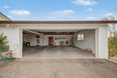 Exterior - 1702 E Griswold Rd, Phoenix, AZ 85020 photo 5 of 12