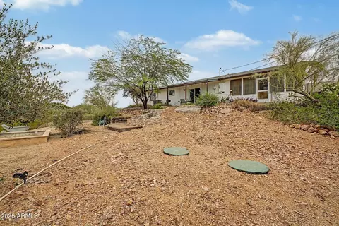 Exterior - 1702 E Griswold Rd, Phoenix, AZ 85020 photo 10 of 12
