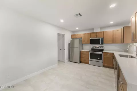Kitchen - 1915 E Gemini Dr, Tempe, AZ 85283 photo 2 of 7