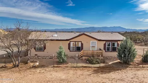 4677 S La Donna Ln, Sierra Vista, AZ 85650