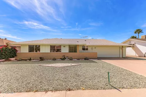 10319 W Twin Oaks Dr, Sun City, AZ 85351