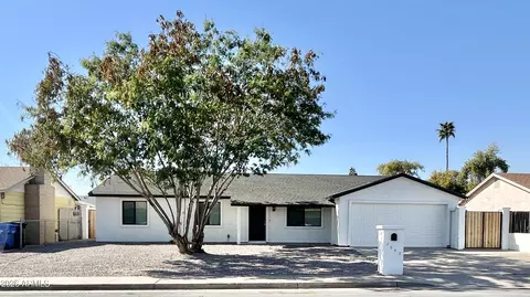 2042 N 64th Dr, Phoenix, AZ 85035