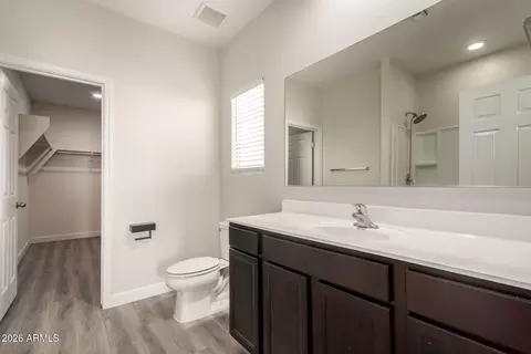 Bath - 11204 W Mobile Ln, Tolleson, AZ 85353 photo 1 of 2