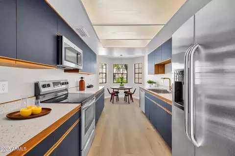 Kitchen - 1861 E Krista Way, Tempe, AZ 85284 photo 1 of 2