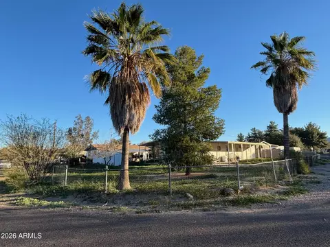 18699 E Wanda Dr, Black Canyon City, AZ 85324