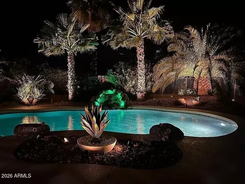 21718 N Black Bear Lodge Dr, Surprise, AZ 85387