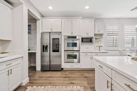 Kitchen - 3112 E Agritopia Loop N, Gilbert, AZ 85296 photo 4 of 5