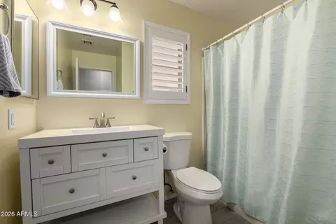 Bath - 2062 E Arabian Dr, Gilbert, AZ 85296 photo 2 of 2
