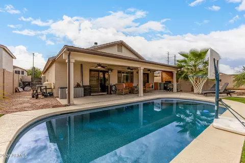 Exterior - 2062 E Arabian Dr, Gilbert, AZ 85296 photo 2 of 7