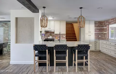 Kitchen - 2016 E State Ave, Phoenix, AZ 85020 photo 12 of 12