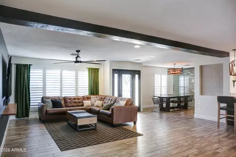 Living - 2016 E State Ave, Phoenix, AZ 85020 photo 1 of 2