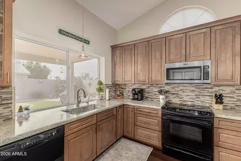 Kitchen - 103 E Mountain Sky Ave, Phoenix, AZ 85048 photo 5 of 5