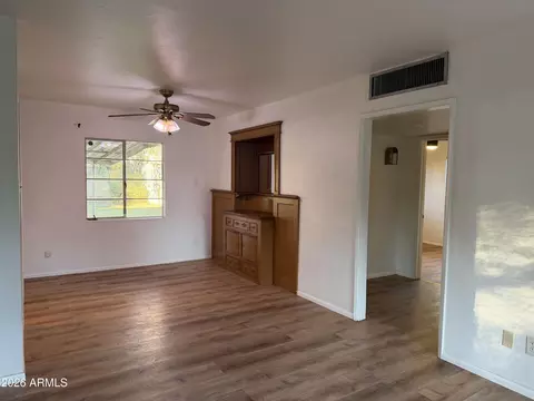 Living - 5730 N 4th St, Phoenix, AZ 85012 photo 2 of 2