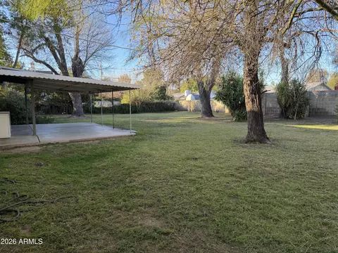 Exterior - 5730 N 4th St, Phoenix, AZ 85012 photo 3 of 6