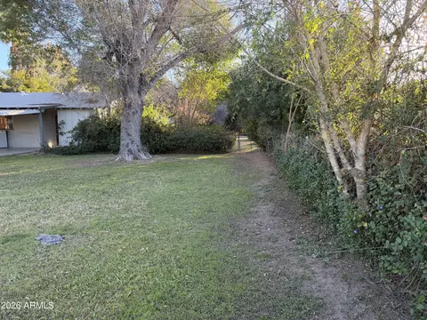 Exterior - 5730 N 4th St, Phoenix, AZ 85012 photo 6 of 6