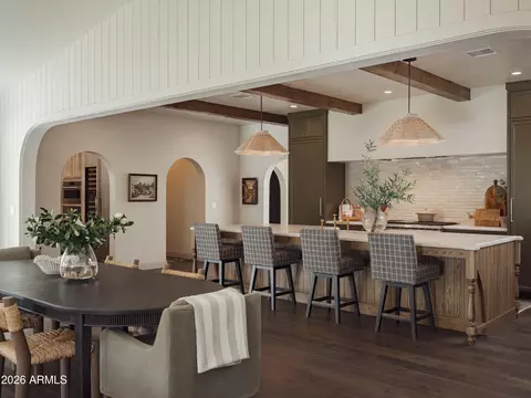 Dining - 123 E Kaler Dr, Phoenix, AZ 85020 photo 1 of 2