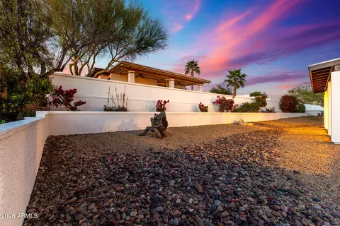 Exterior - 1316 E Meadow Ln, Phoenix, AZ 85022 photo 9 of 23