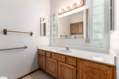 Bath - 1316 E Meadow Ln, Phoenix, AZ 85022 photo 1 of 4