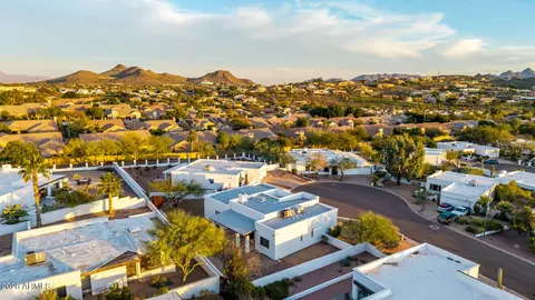 View/Area - 1316 E Meadow Ln, Phoenix, AZ 85022 photo 5 of 9