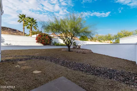 Exterior - 1316 E Meadow Ln, Phoenix, AZ 85022 photo 20 of 23