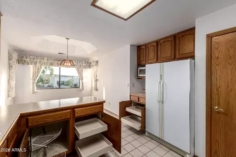 Kitchen - 1316 E Meadow Ln, Phoenix, AZ 85022 photo 4 of 5
