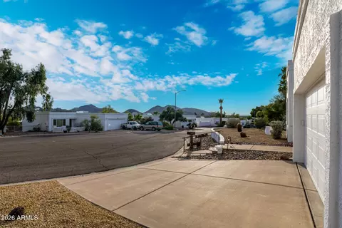 Exterior - 1316 E Meadow Ln, Phoenix, AZ 85022 photo 7 of 23
