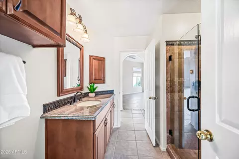 Bath - 1113 E Hiddenview Dr, Phoenix, AZ 85048 photo 6 of 6