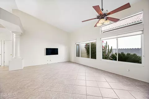 Living - 1113 E Hiddenview Dr, Phoenix, AZ 85048 photo 4 of 5