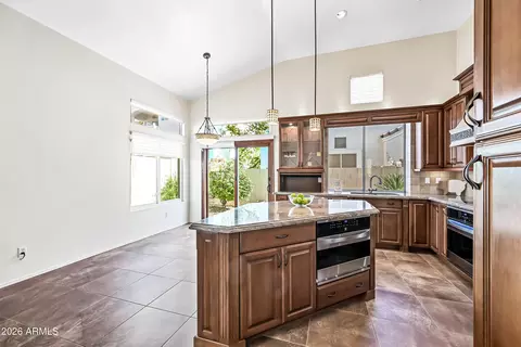 Kitchen - 1113 E Hiddenview Dr, Phoenix, AZ 85048 photo 3 of 9