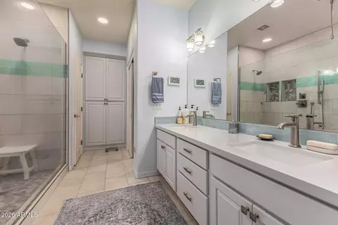 Bath - 2730 E Azalea Ct, Gilbert, AZ 85298 photo 2 of 4