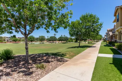 Exterior - 3934 E Turley St, Gilbert, AZ 85295 photo 6 of 8