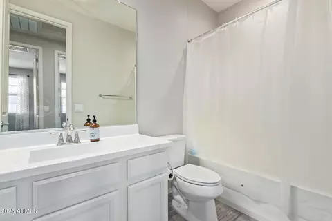 Bath - 3934 E Turley St, Gilbert, AZ 85295 photo 3 of 3