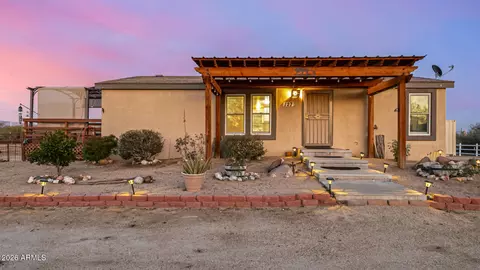 127 E Galvin St, Phoenix, AZ 85086 photo 2