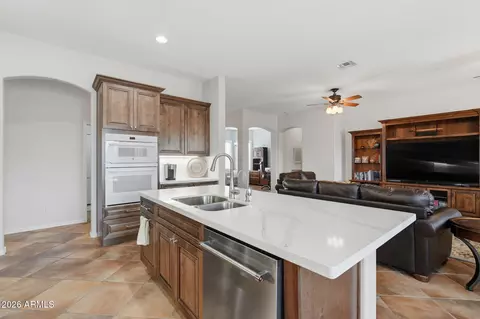 3050 E County Down Dr, Chandler, AZ 85249 photo 7