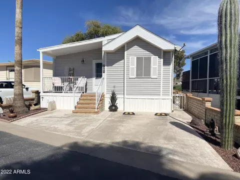 2301 S Seminole Dr #301, Apache Junction, AZ 85119 photo 2