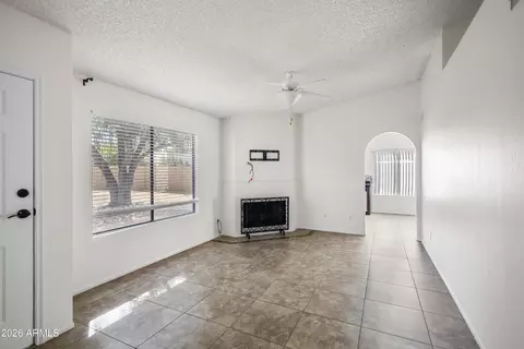 Living - 4525 E Renee Dr, Phoenix, AZ 85050 photo 1 of 2