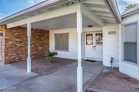 Exterior - 4323 E Ahwatukee Dr, Phoenix, AZ 85044 photo 3 of 4