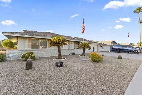 9908 W Prairie Hills Cir, Sun City, AZ 85351