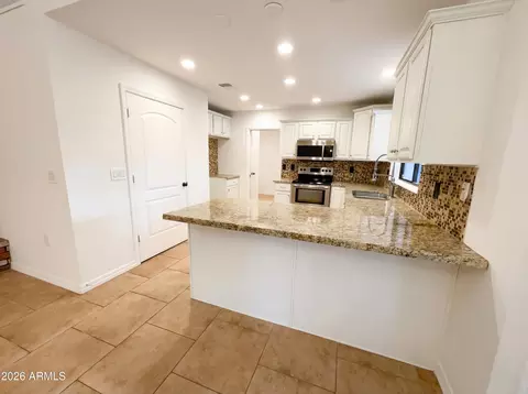 Kitchen - 1823 E Juniper Cir, Mesa, AZ 85203 photo 6 of 7