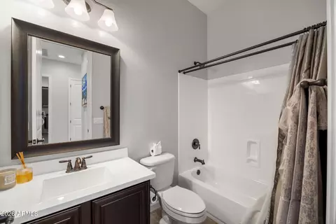 Bath - 9065 E Leonora St, Mesa, AZ 85207 photo 5 of 5