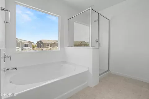 Bath - 648 S Del Rancho Cir, Mesa, AZ 85208 photo 3 of 5