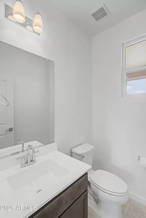 Bath - 648 S Del Rancho Cir, Mesa, AZ 85208 photo 1 of 5