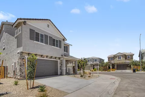 Exterior - 648 S Del Rancho Cir, Mesa, AZ 85208 photo 3 of 9