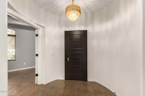 Entry Way - 1515 E Apollo Rd, Phoenix, AZ 85042 photo 2 of 3