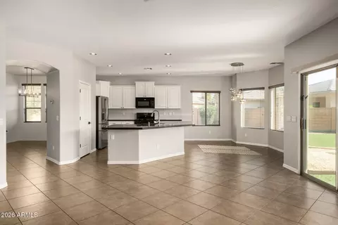 Living - 1515 E Apollo Rd, Phoenix, AZ 85042 photo 7 of 9