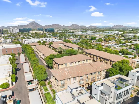 View/Area - 2446 E Roma Ave, Phoenix, AZ 85016 photo 5 of 5