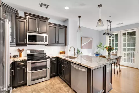 Kitchen - 2446 E Roma Ave, Phoenix, AZ 85016 photo 2 of 5