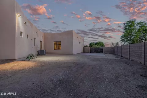 Exterior - 1916 E Primrose Path, Phoenix, AZ 85086 photo 9 of 16