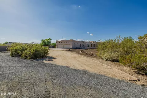 Exterior - 1916 E Primrose Path, Phoenix, AZ 85086 photo 8 of 16