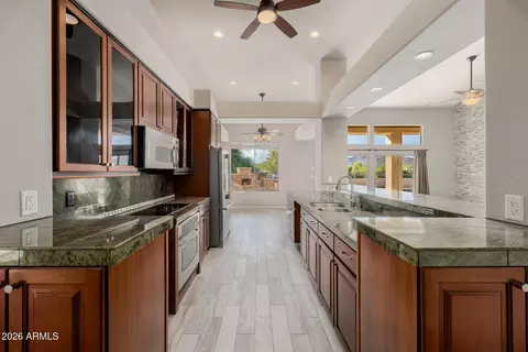 Kitchen - 1916 E Primrose Path, Phoenix, AZ 85086 photo 3 of 5